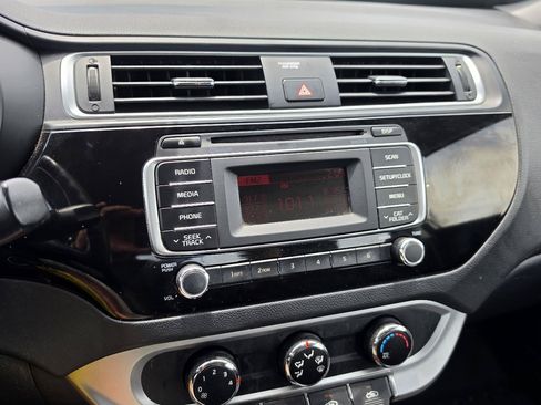 Used 2016 Kia Rio LX FWD image 11