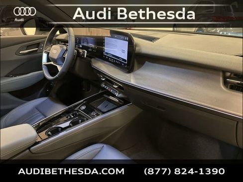 New 2026 Audi Q3 quattro 2.0T AWD/4WD image 10