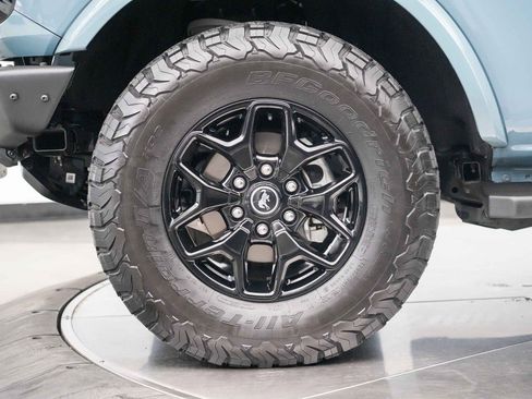 Used 2022 Ford Bronco Outer Banks AWD/4WD image 9