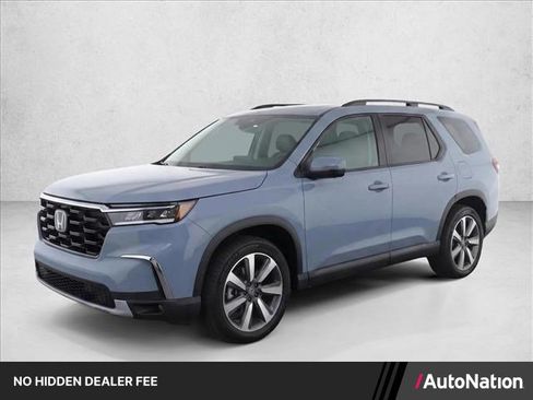 Used 2023 Honda Pilot Touring image 1