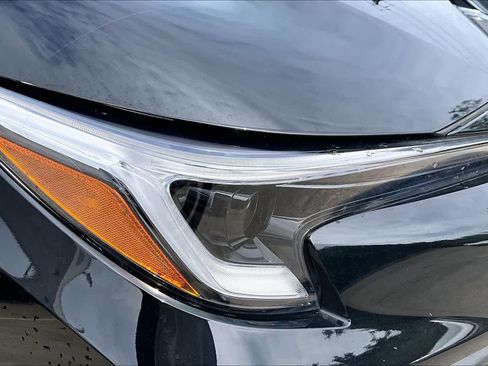 Used 2025 Toyota Corolla SE FWD image 26