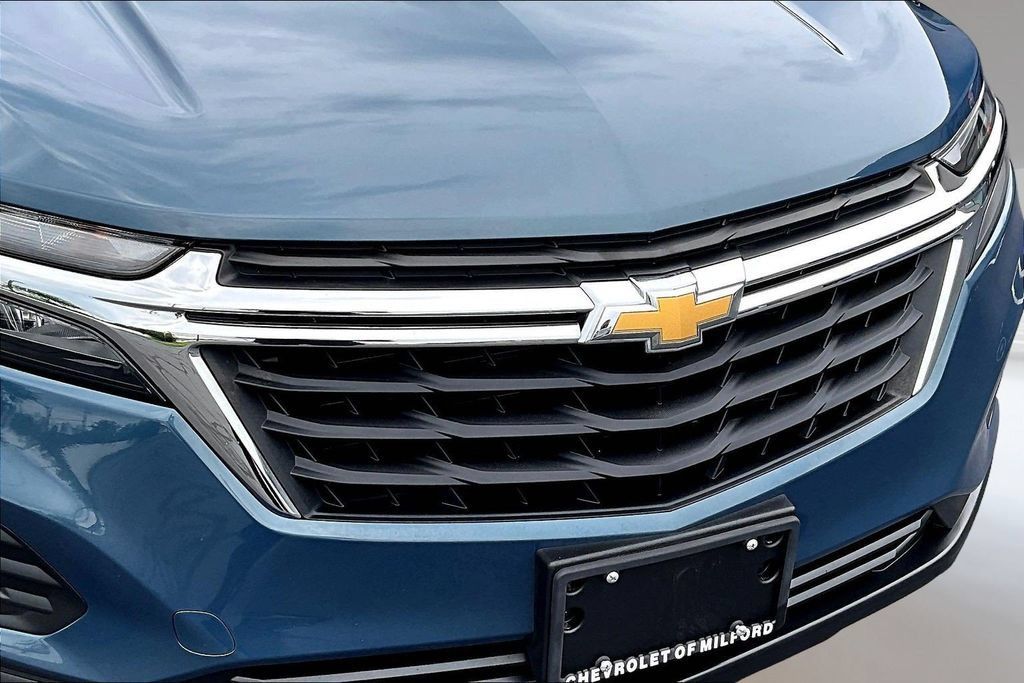 Used 2024 Chevrolet Equinox LS FWD image 29