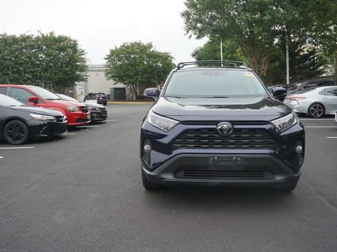 Used 2020 Toyota RAV4 XLE Premium AWD/4WD image 2