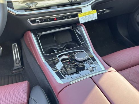 New 2026 BMW X6 xDrive40i w/ Climate Comfort Package image 23