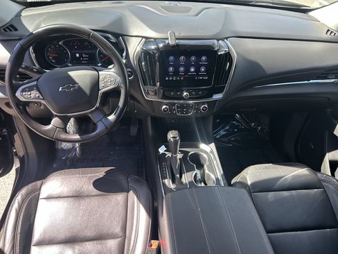 Certified 2020 Chevrolet Traverse RS FWD image 21