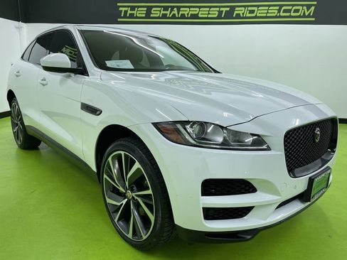 Used 2019 Jaguar F-PACE Premium image 2