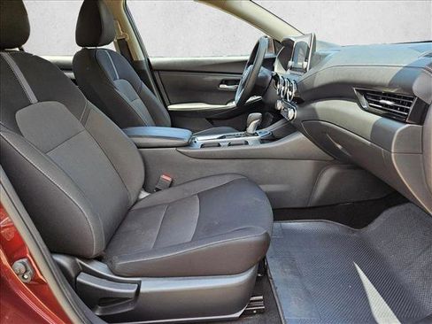 Used 2025 Nissan Sentra SV FWD image 19