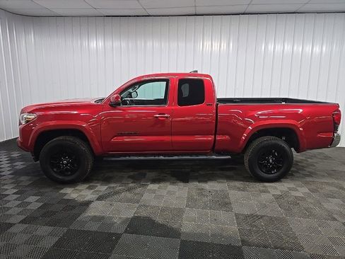 Used 2019 Toyota Tacoma SR5 image 5