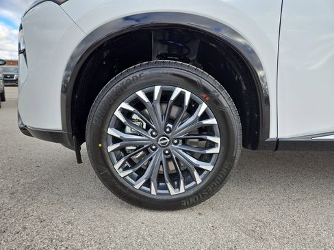 New 2026 Nissan Rogue Platinum w/ Tech Package AWD/4WD image 37