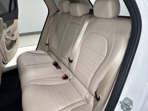 Used 2020 Mercedes-Benz GLC 300 4MATIC image 26