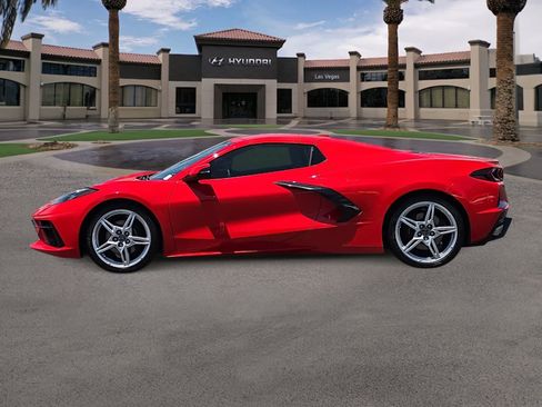 Used 2022 Chevrolet Corvette Stingray Convertible w/ 1LT RWD image 6