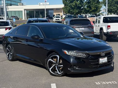 Used 2021 Honda Accord Sport image 2