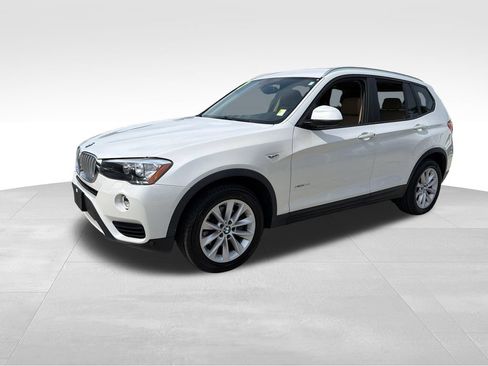 Used 2017 BMW X3 xDrive28i AWD/4WD image 3