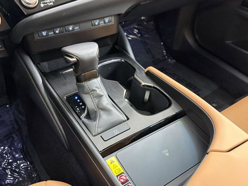 Certified 2025 Lexus ES 350 w/ Premium Package FWD image 19