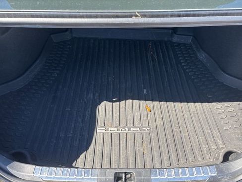 Used 2025 Toyota Camry SE w/ Multimedia Upgrade Package image 16