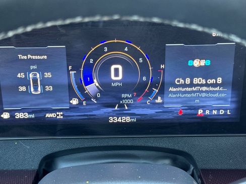 Used 2025 Chevrolet Traverse Z71 image 42