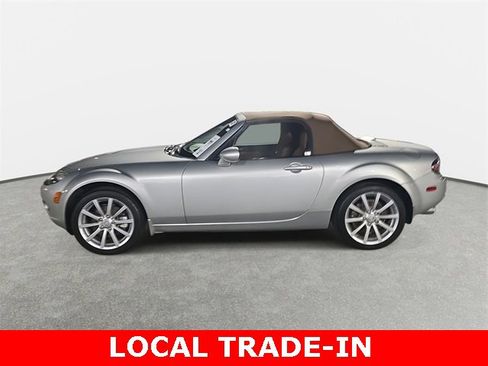Used 2006 MAZDA MX-5 Miata Grand Touring w/ Premium Pkg image 8