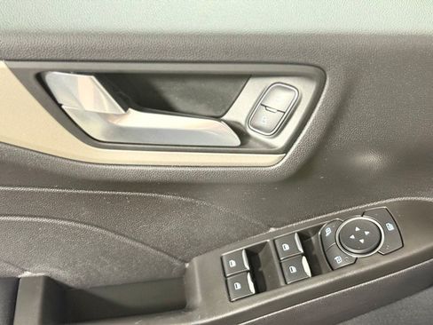 Used 2021 Ford Escape SE FWD image 22