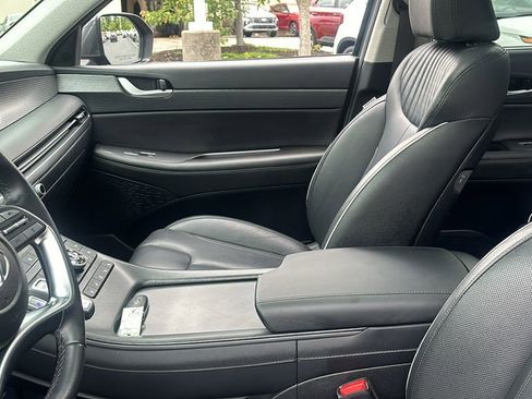 Used 2024 Hyundai Palisade Limited image 23