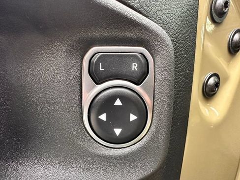 Used 2025 Jeep Wrangler Unlimited Sport S 4xe AWD/4WD image 28