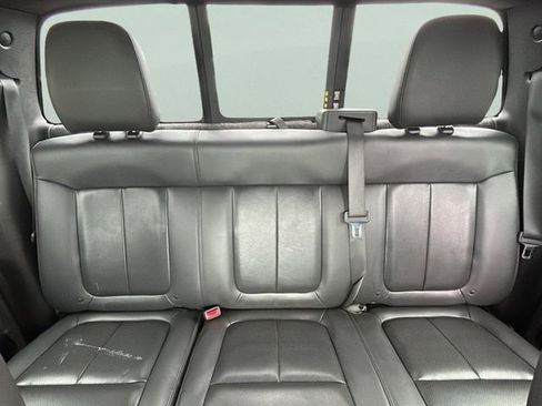 Used 2010 Ford F150 Raptor AWD/4WD image 18
