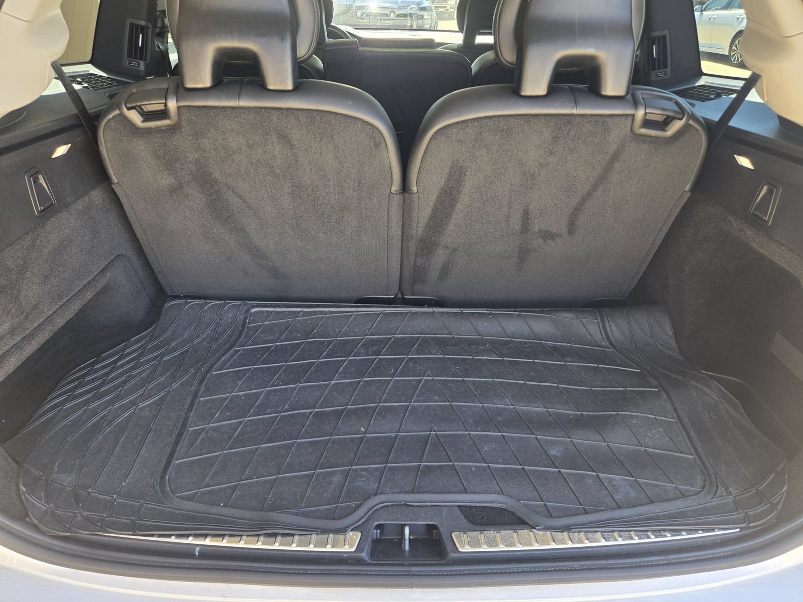 Used 2018 Volvo XC90 T6 Momentum w/ Momentum Plus Package AWD/4WD image 33