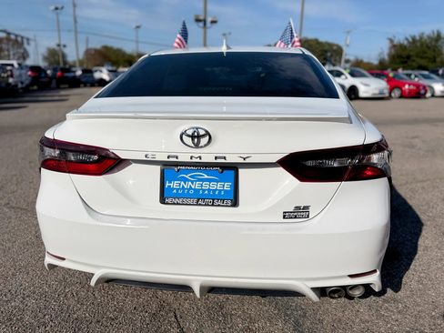 Used 2022 Toyota Camry SE FWD image 30