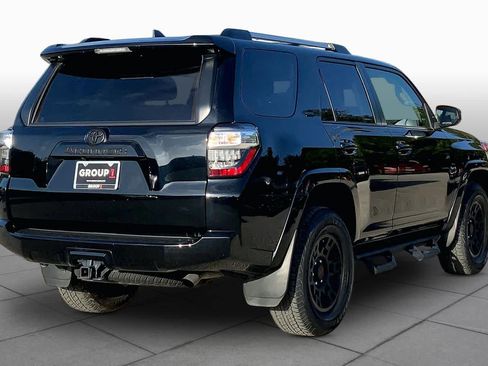 Used 2023 Toyota 4Runner SR5 AWD/4WD image 12