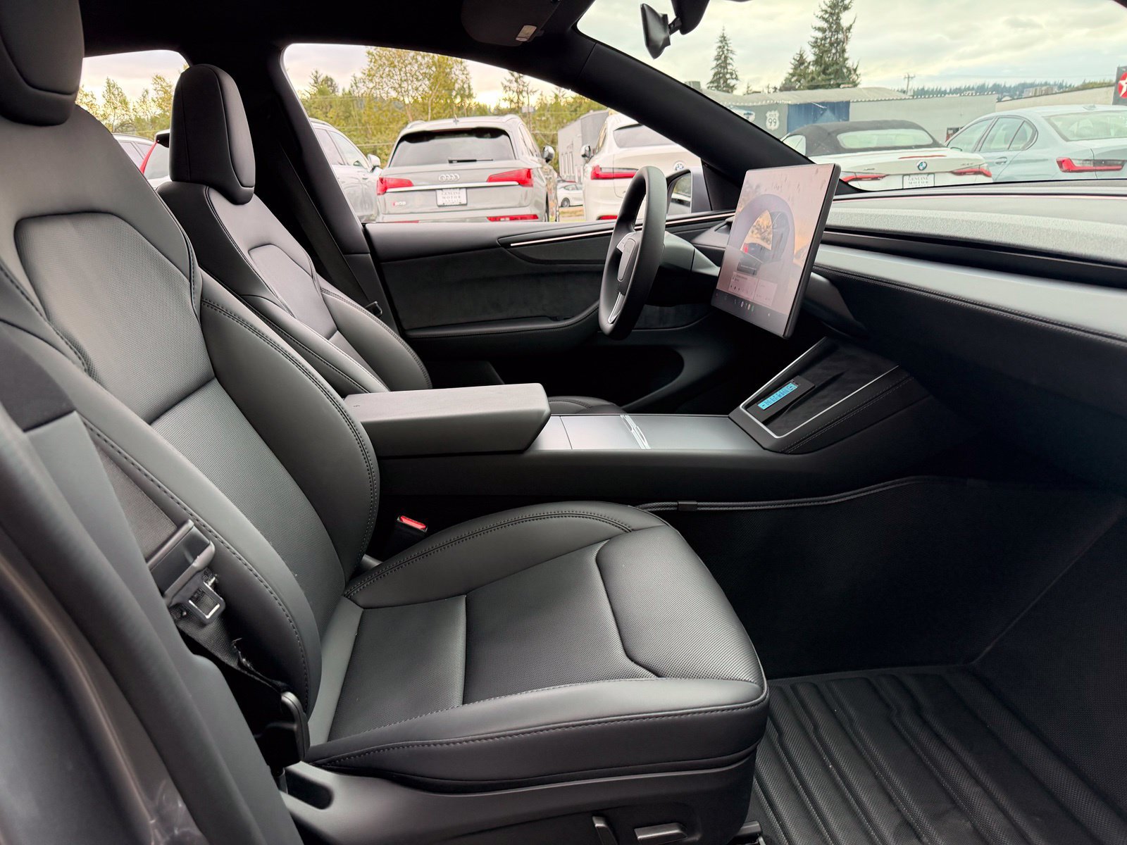 Used 2026 Tesla Model Y AWD image 23