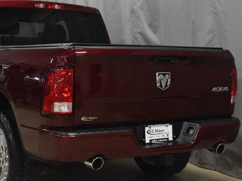 Certified 2016 RAM 1500 Express AWD/4WD image 9