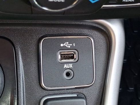 Used 2021 Jeep Compass Sport image 25