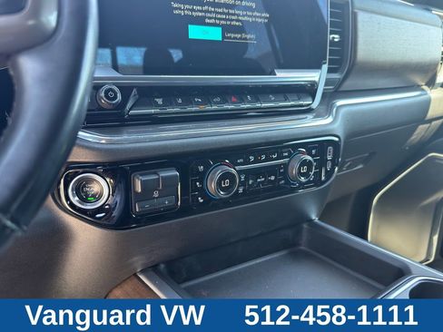 Used 2024 Chevrolet Silverado 3500 High Country w/ Technology Package AWD/4WD image 21