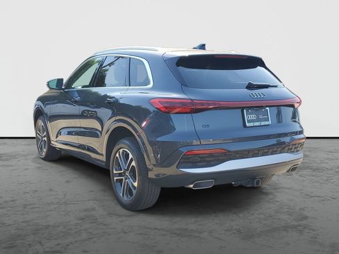 Used 2025 Audi Q5 Premium w/ Convenience Package AWD/4WD image 3
