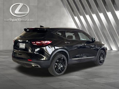 Used 2023 Chevrolet Blazer Premier image 6