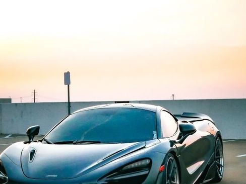 Used 2019 McLaren 720S Performance RWD image 8