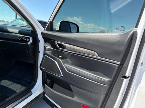 Used 2024 Kia Telluride SX w/ Towing Package AWD/4WD image 29
