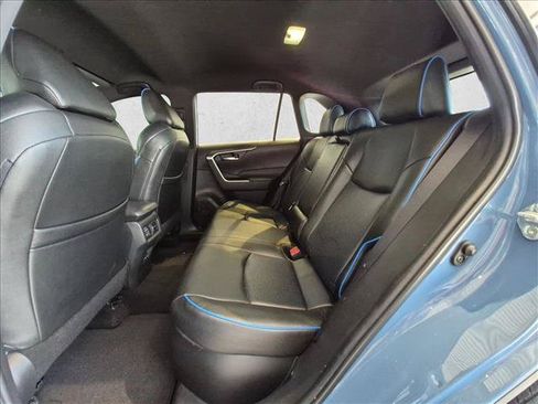 Used 2022 Toyota RAV4 SE AWD/4WD image 18