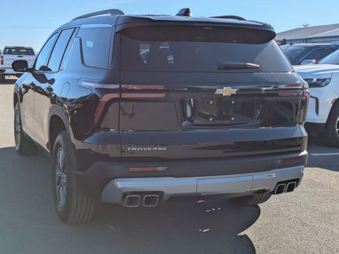Used 2026 Chevrolet Traverse LT w/ Driver Confidence Package image 5