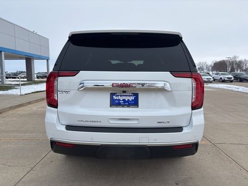 Used 2021 GMC Yukon SLT w/ SLT Luxury Plus Package image 7