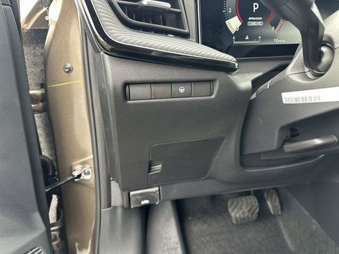 New 2026 Nissan Kicks SR w/ Cold Weather Package image 18