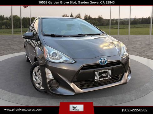 Used 2015 Toyota Prius C One image 1