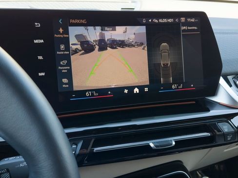 Used 2025 BMW X2 xDrive28i w/ Convenience Package image 12