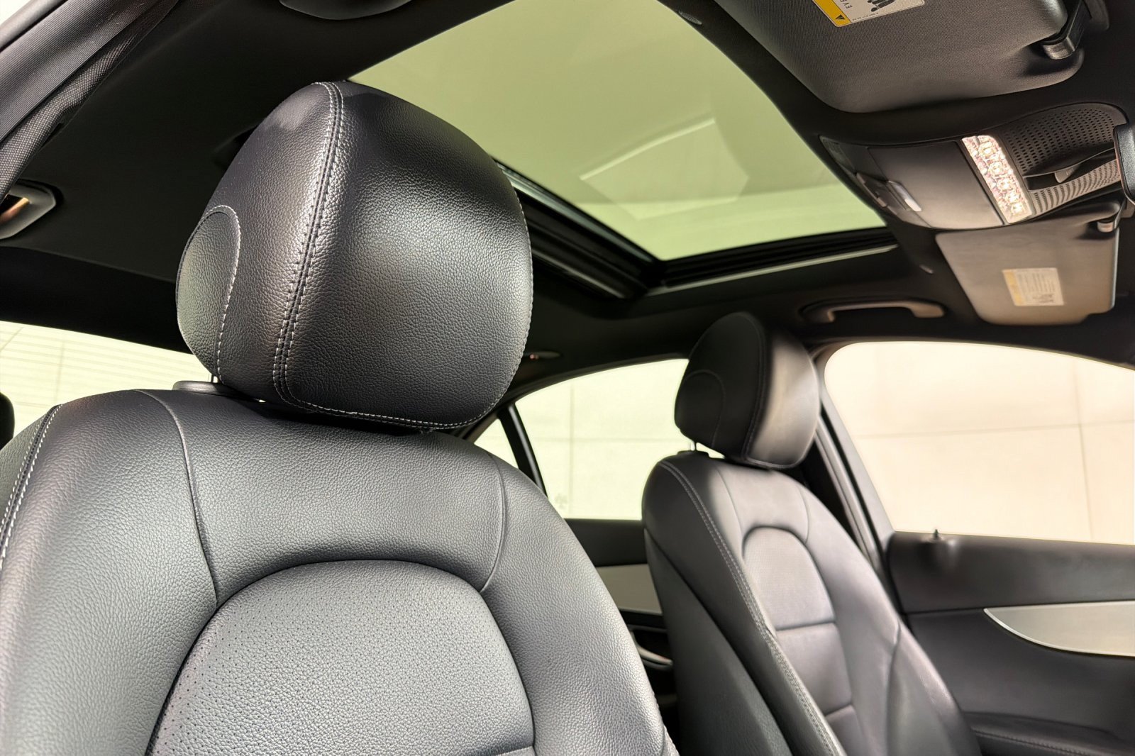 Used 2019 Mercedes-Benz C 300 Sedan image 15