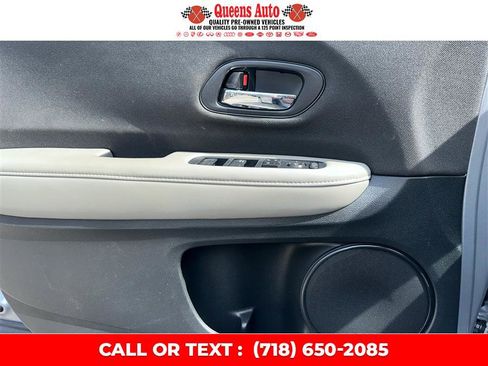 Used 2019 Honda HR-V LX image 40