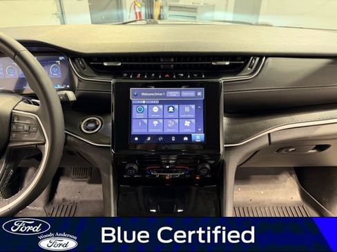 Used 2023 Jeep Grand Cherokee L Laredo AWD/4WD image 15
