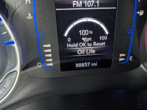 Used 2024 Chrysler Voyager LX image 39