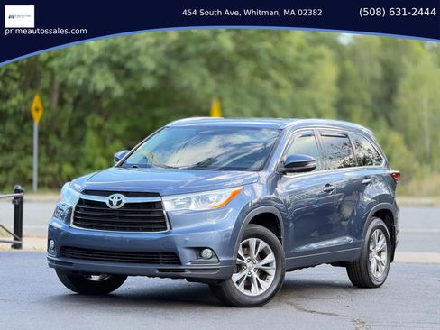 Used 2014 Toyota Highlander XLE AWD/4WD image 1