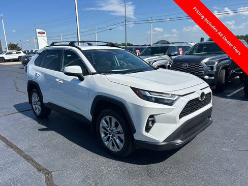 Used 2025 Toyota RAV4 XLE Premium FWD image 23