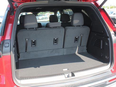 New 2027 Chevrolet Traverse LT AWD/4WD image 28