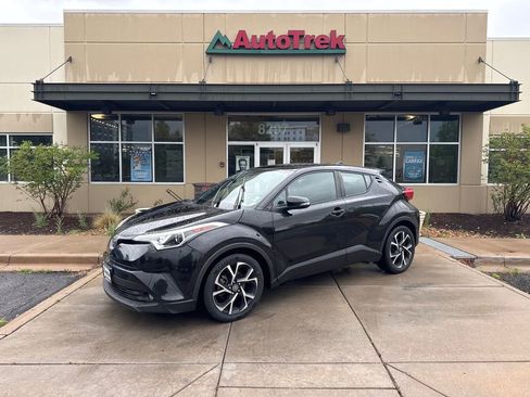 Used 2018 Toyota C-HR XLE FWD image 1